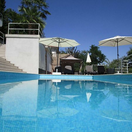 Villa Suzy-Apartments Suzana Lovran Exteriér fotografie